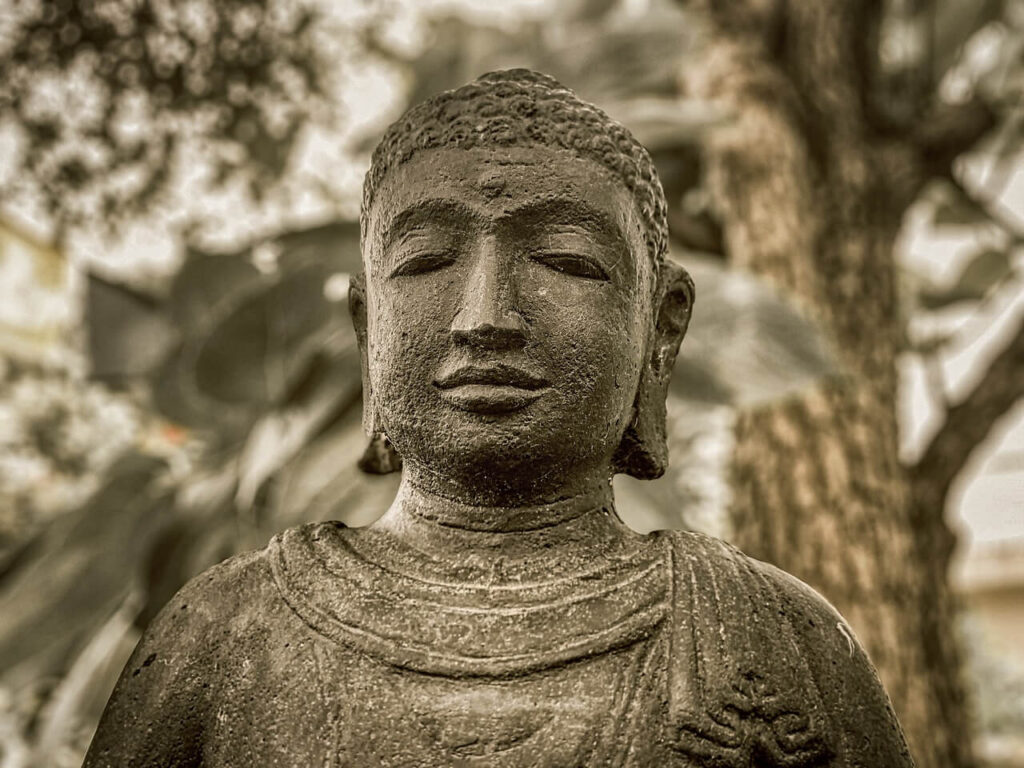 Buddha di pietra